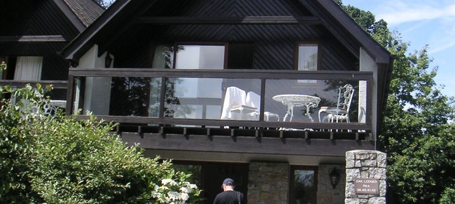 Cornwall holiday home sleeps 8 on 5* estate near St Ives: 17-24 July 2021