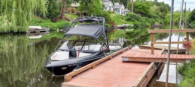 Cozy, Quiet, Bothell River House in Bothell