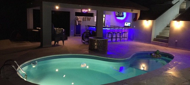 Cozy studio with private Pool and Bar modern amentities perfect for relaxation. in Cidra