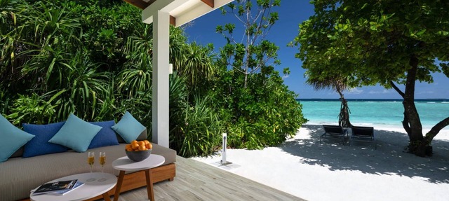 Dazzling Maldives Beachfront Villa | Veyo Lagoon Villa | Breathtaking Sea Views.
