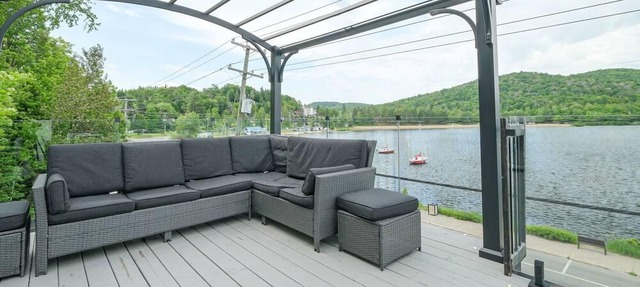Direct view on the Lac des Sables - LOFT 1