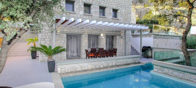 Executive Rhodes Villa | Villa Barbie | 2 Bedroom with Sea Views | Pefkos