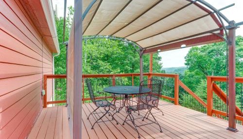 Fire Pit w/Great View! Beaver Lake Home by Marina in Eureka Springs