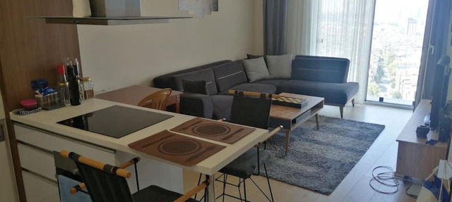 Guvenlikli Plazada Huzurlu Yasam Alani