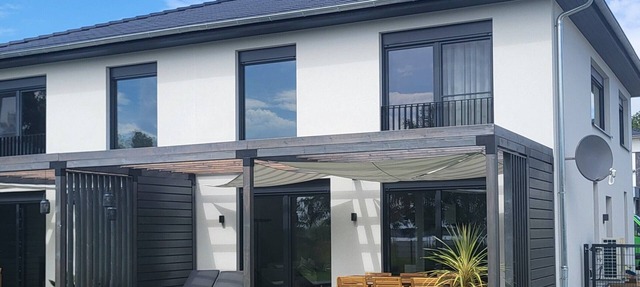 Holiday Home 'Schlossterrassen 8a' with Lake View, Private Terrace and Wi-Fi