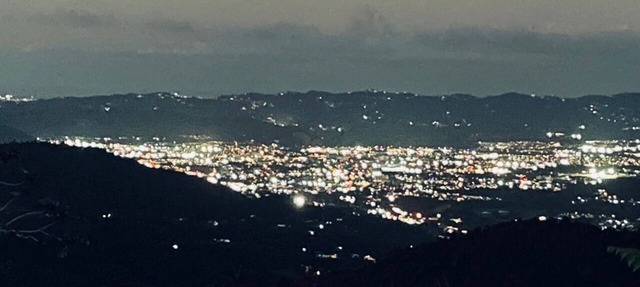 LA VIEW MAGIC MOUNTAIN