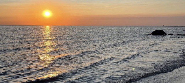 Lakeview cabin, 3 min walk to the beach!