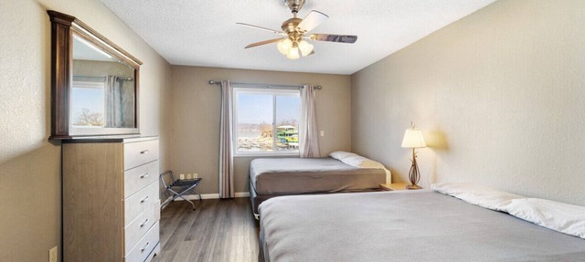 Lodge Sleep 16- Bachelor/Bachelorette Parties Welcome!