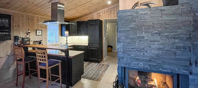 Look forward to a relaxing and active holiday in this beautiful wooden house.