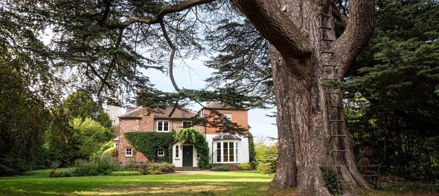 Luxury 5 Bedroom Country Retreat- New Listing