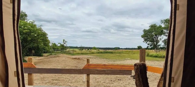 Luxuszelt in der Pferdeherde in Perfekten Westernambiente in Maximaler Natur