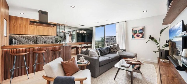 Modern Cozy 1-bedroom condo in Beverly Hills