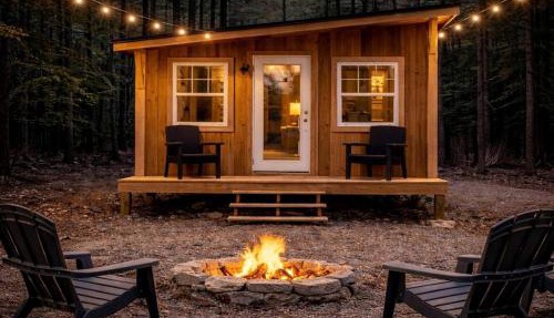 Modern Rustic Tiny Home Surrounded by Peaceful Pines in Boles, Arkansas in Boles