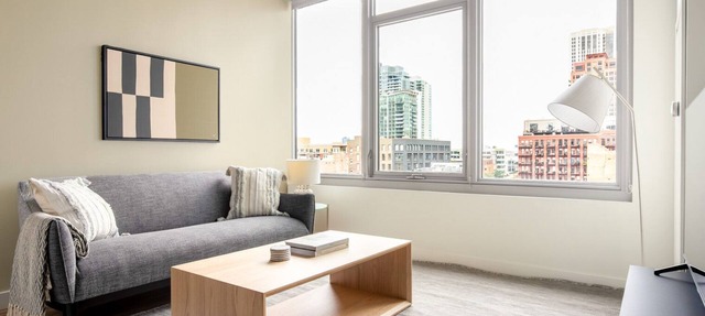 Modern West Loop Studio w/Pool, Gym & Lounge, nr L, by Blueground in Chicago