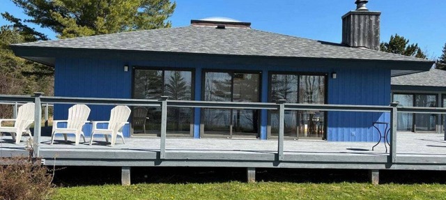 Next Farm Down Main House and 2 Guest Cabins in La Pointe