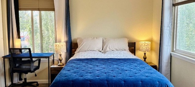 Peaceful 1-bedroom apartment with AC in vibrant Seattle UW district