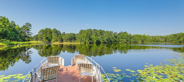 Pet-Friendly Ehrhardt Home w/Private Pond & Yard! in Ehrhardt