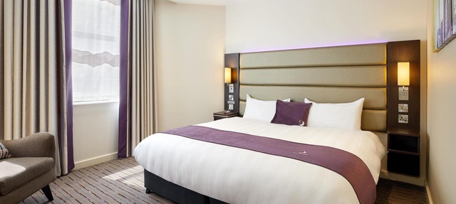 Premier Inn Gloucester Business Park in Gloucester
