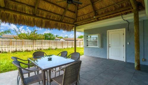 Private Vacation Home Near Beach Newly Renovated in Deerfield Beach