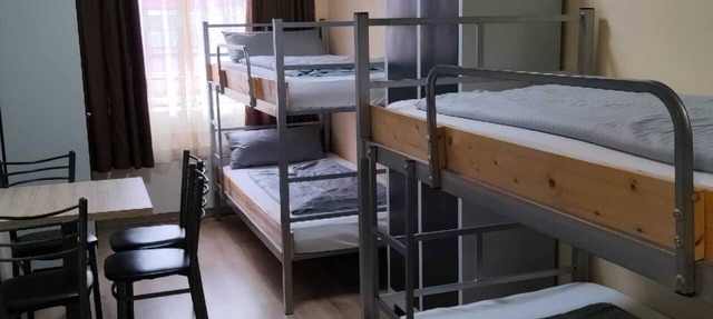 Quad room-Shared Bathroom in München