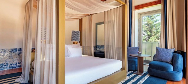 Relaxing Lisbon Retreat with Outdoor Pool & Garden Views | Free Parking Included