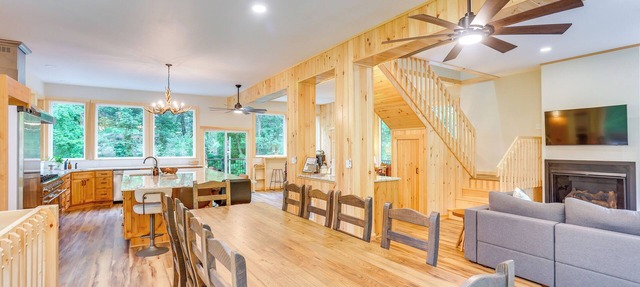 Resting Eagle Cabin w/Mtn Views in PA Wilds in Sinnemahoning