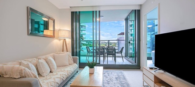 Riverfront Flow Poolside and Portside in Hamilton in Brisbane