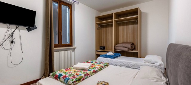 Room 'Tripla Basic' with Shared Terrace, Wi-Fi and Air Conditioning in Mozzecane