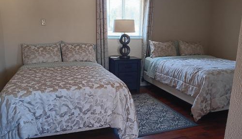 Route 52 Inn