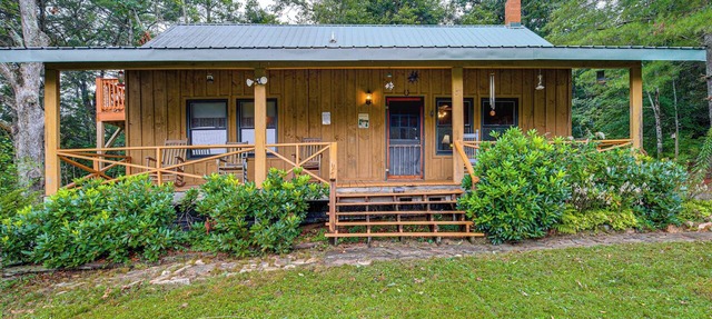 Rustic Cabin w/Phoenix Mtn Views & Trail Access! in Lansing