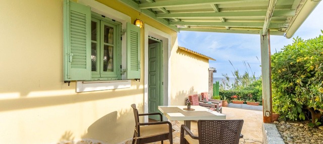 Seafront Studio Stefan with Sea View, Private Terrace, and Air Conditioning in Corfu