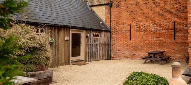 Shepherds Rest Cotswolds Cottage Farm Stay With Pool