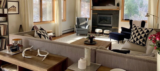 Spacious, Bright Penthouse Condo Mins to Vail & BC-great for families & couples in Eagle-vail