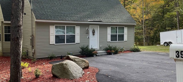 Spacious Home for 14 Guests Near Lake Winnisquam – Close to Everything!