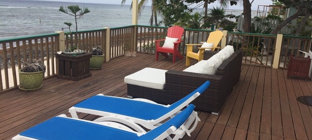 SPACIOUS OCEAN FRONT PROPERTY-RUM POINT DRIVE w/Private Beach. Pet Friendly. in North Side