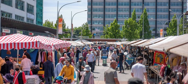 Stroll to Sloterdijk Station, 55sqmt 2-bedroom space