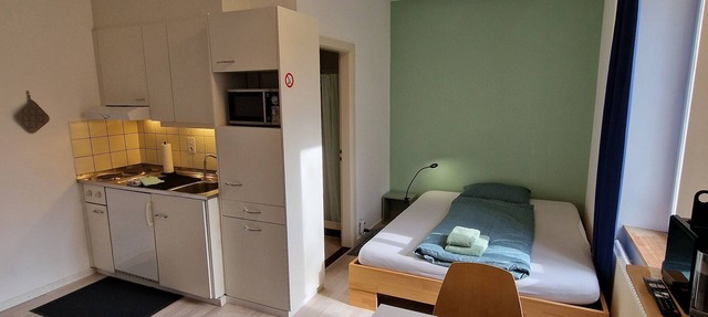 Studio with kitchen and private bathroom in Solothurn