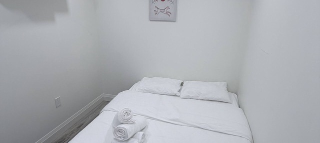The Luxe Studio - Comfortable and Affordable Stay in Kitchener