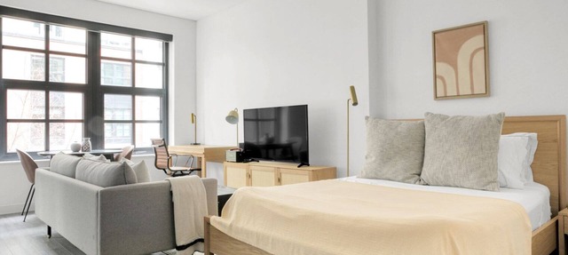 Trendy South End Studio w/W/D & Gym, near SoWa District, by Blueground