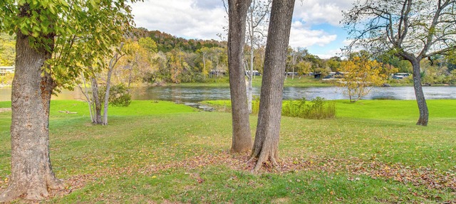 TroutFest: Anglers’ Retreat on White River w/Deck