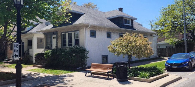 Updated Forest Park 3 BR Bungalow in Forest Park