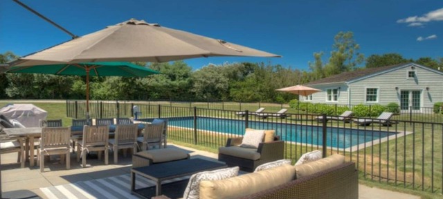 Villa Bridgehampton Village in Bridgehampton