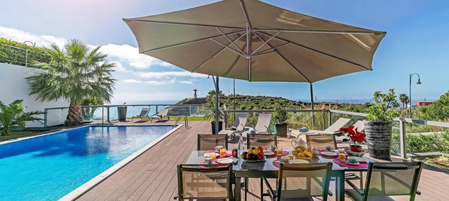 Villa Sol e Mar Dio by Villa Plus in Canico