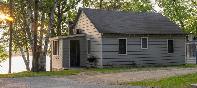 Webb Lake, Hackensack, Northern MN - 3 Bedroom, Sleeps 6 - Cabin #3 Blue Water in Hackensack