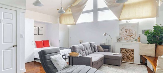 Work, Rest, Visit & Explore | Cozy Downtown Studio in Belleville
