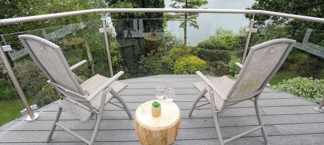 YNYS CASTELL, pet friendly, country holiday cottage in Menai Bridge