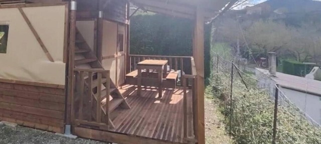 ZEcamping 4* familial piscine locatif BBQ 12m2 4 pers